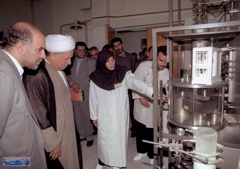 عکس / بازدید آیت الله رفسنجانی و بیژن زنگنه از پژوهشگاه نفت