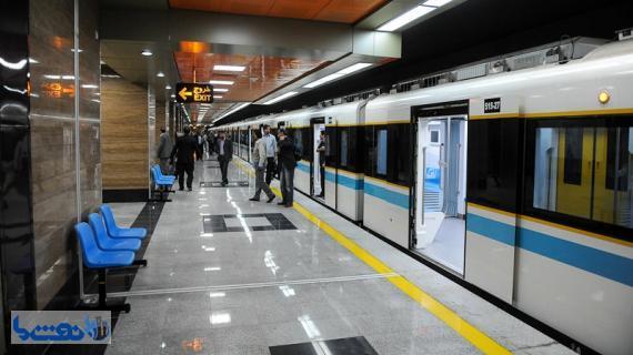 ابهام در عدم توسعه مترو و مونوریل از سوی شهرداری تهران 