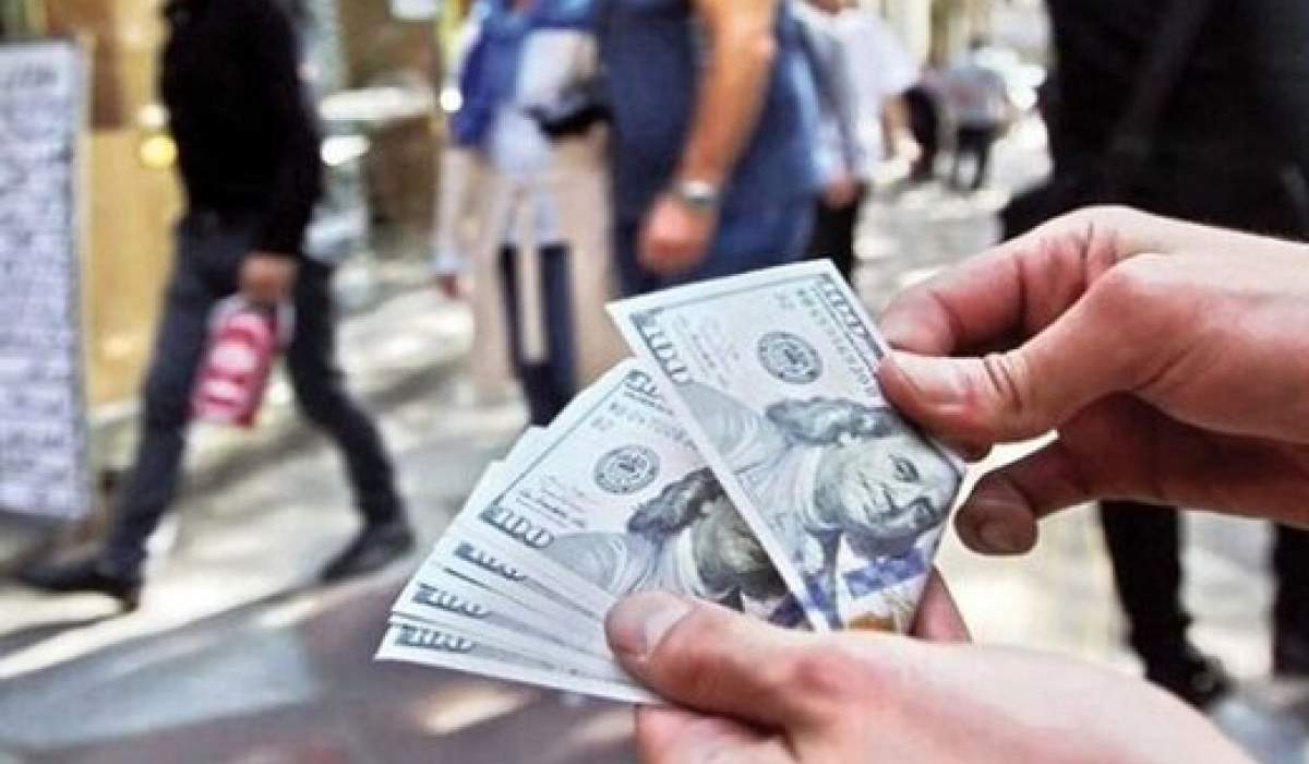 دلار در بانک‌ها چند فروخته می‌شود؟